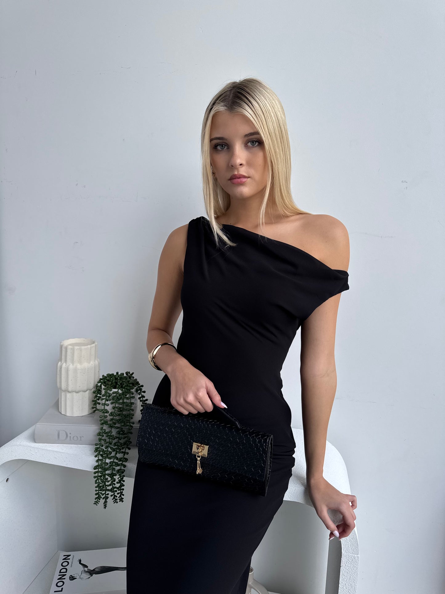 TORI MAXI DRESS - BLACK