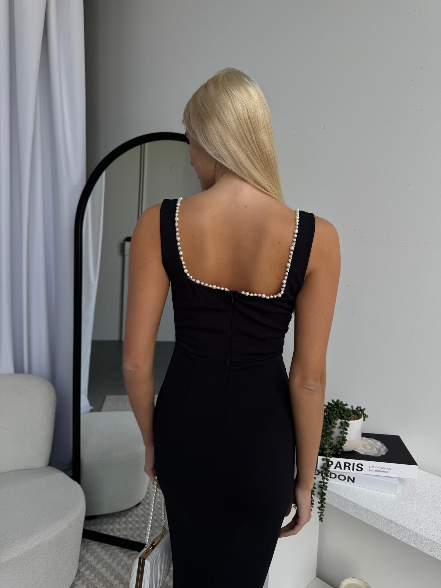 BIANCO PEARL MAXI DRESS - BLACK