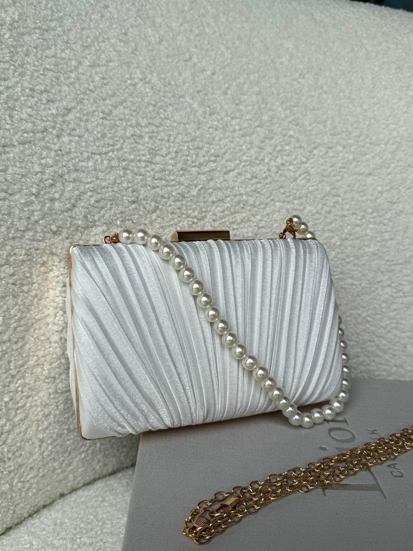 CASSIE PEARL BAG - WHITE