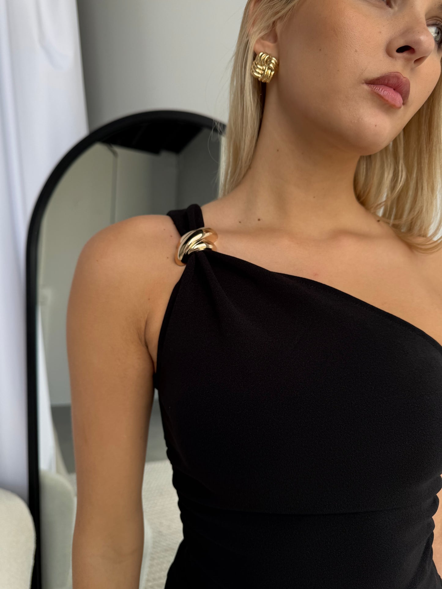 BETHANY TOP - BLACK