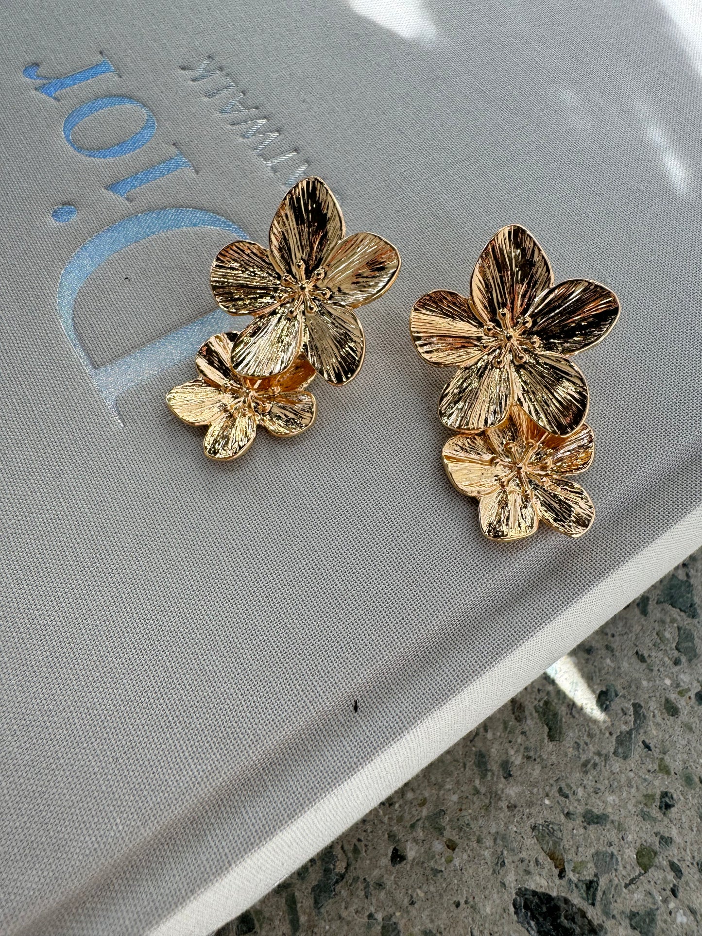 SAVANNAH EARRINGS - GOLD