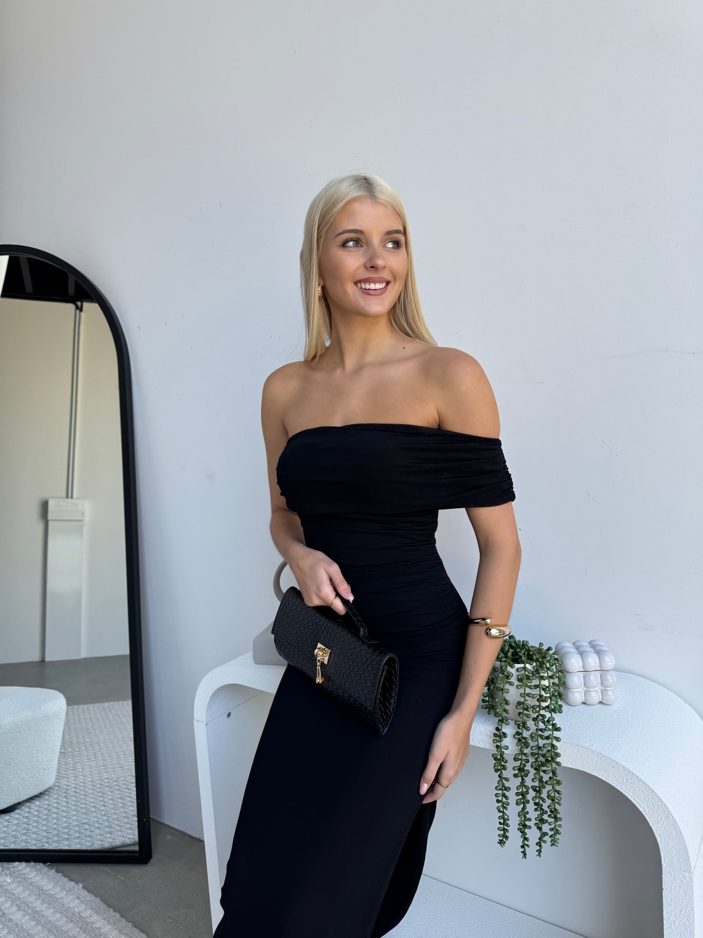 TANASHI MAXI DRESS - BLACK