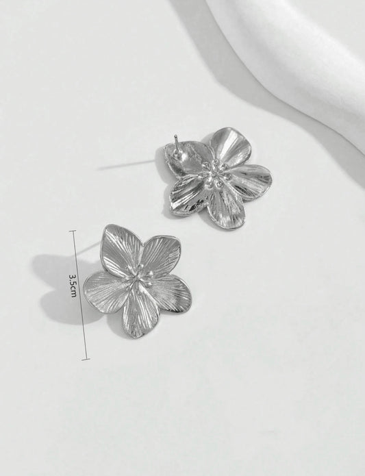 KIANA EARRINGS - SILVER