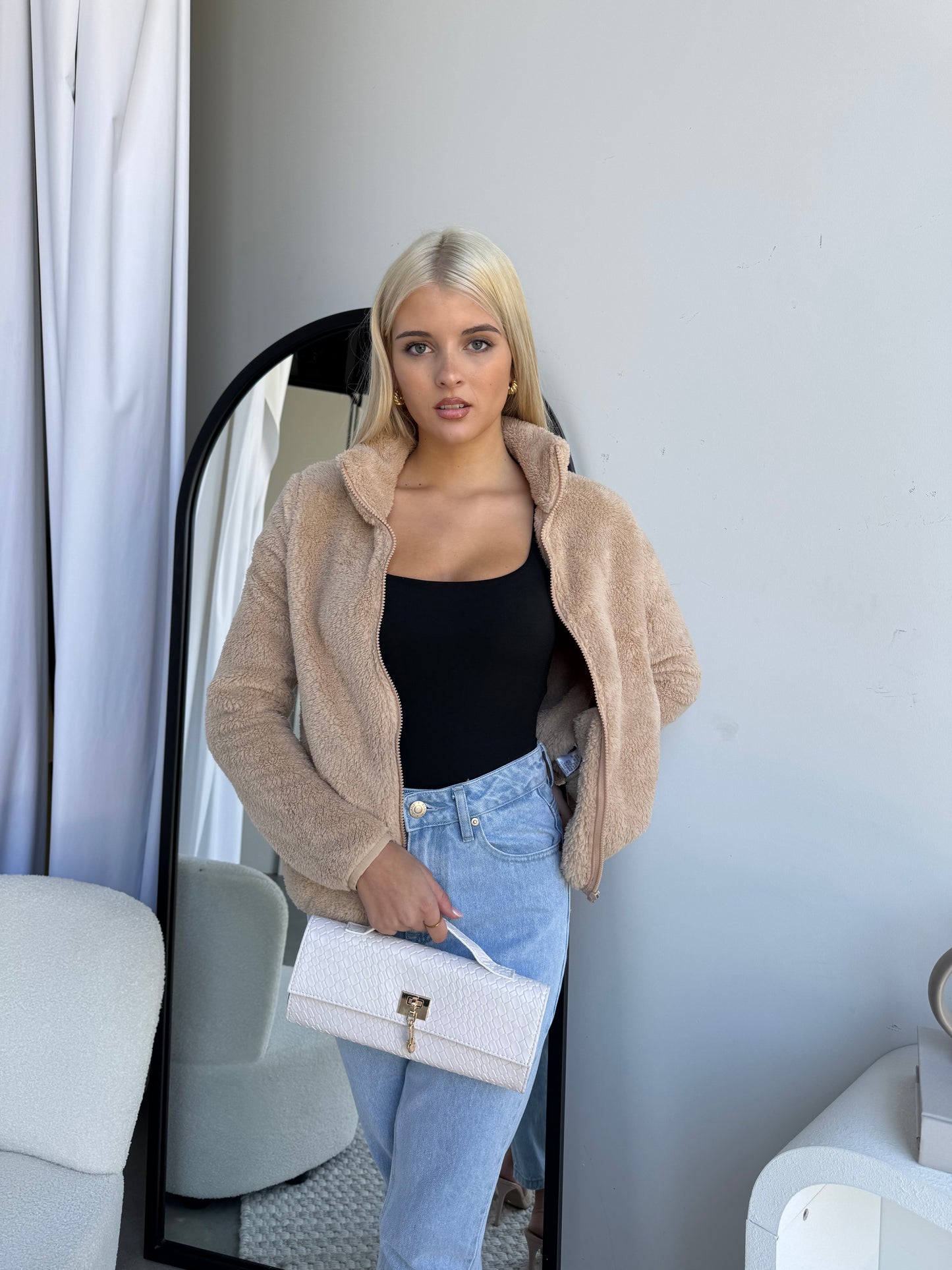 HALLIE TEDDY FUR JACKET - BEIGE