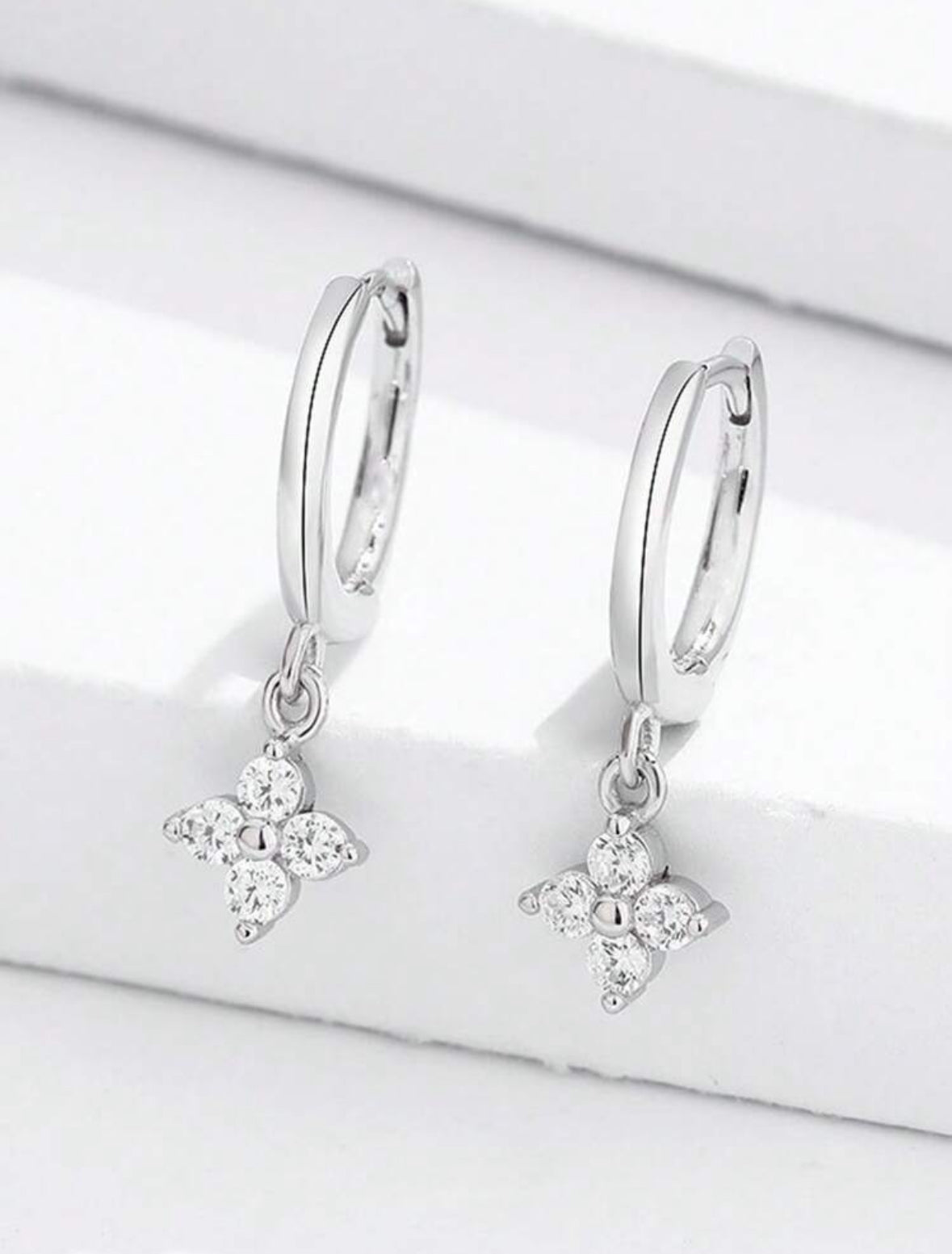 CLEEF EARRINGS - SILVER