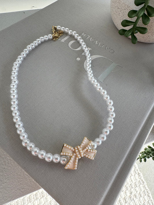 NINA PEARL NECKLACE