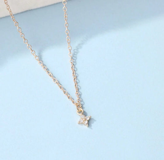 CLEEF NECKLACE - GOLD