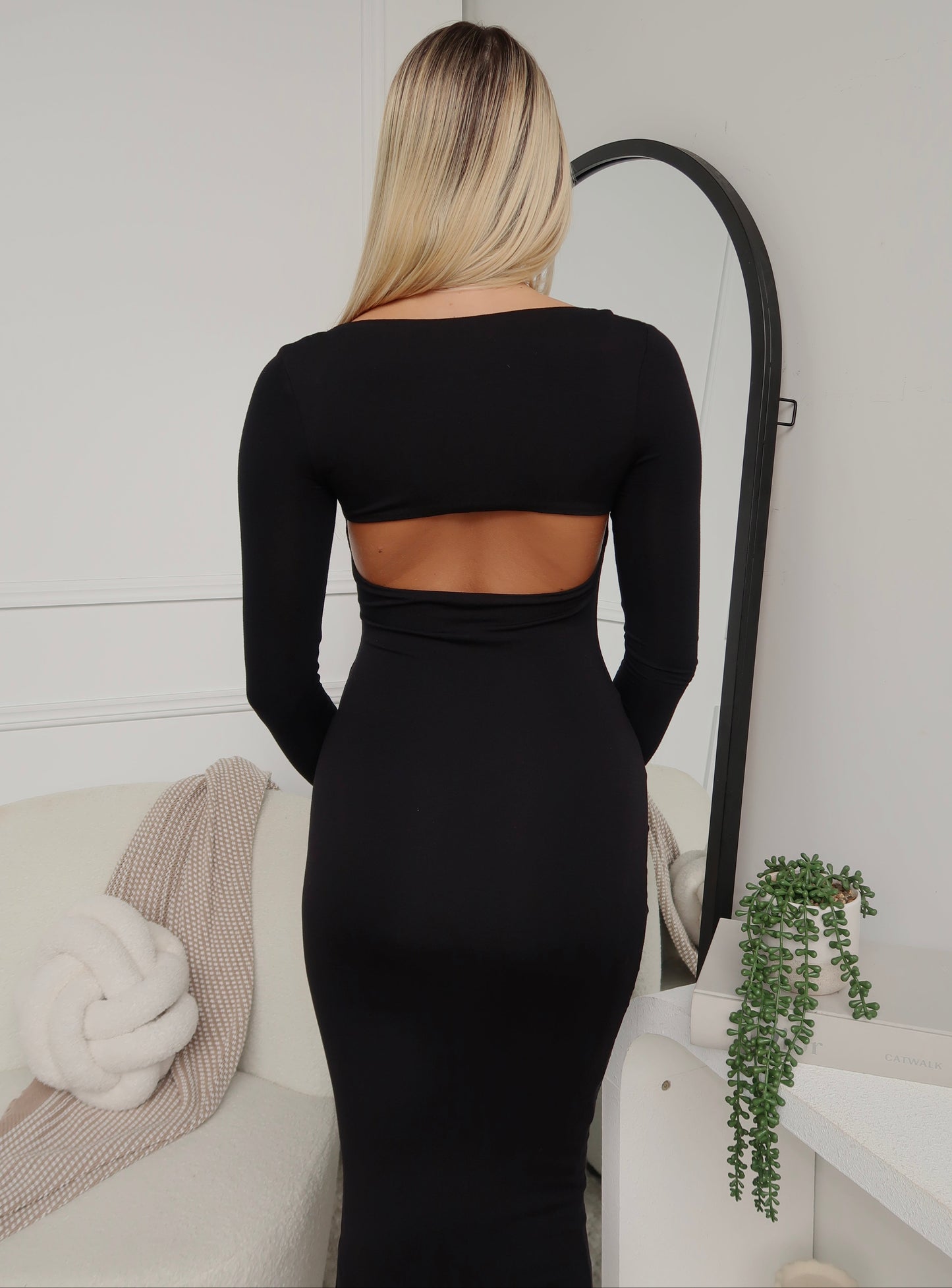 ELLIE MAXI DRESS - BLACK