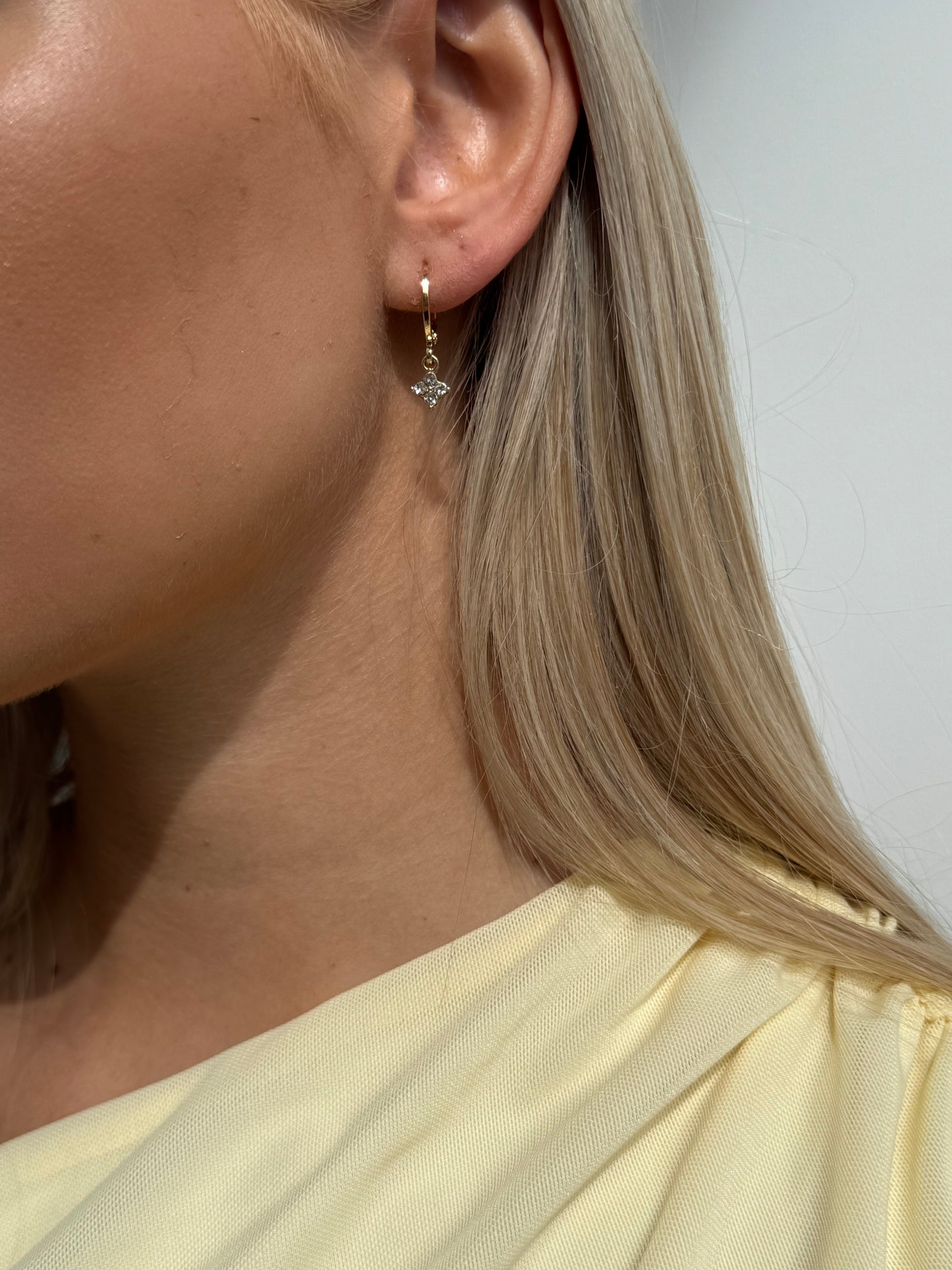 CLEEF EARRINGS - GOLD