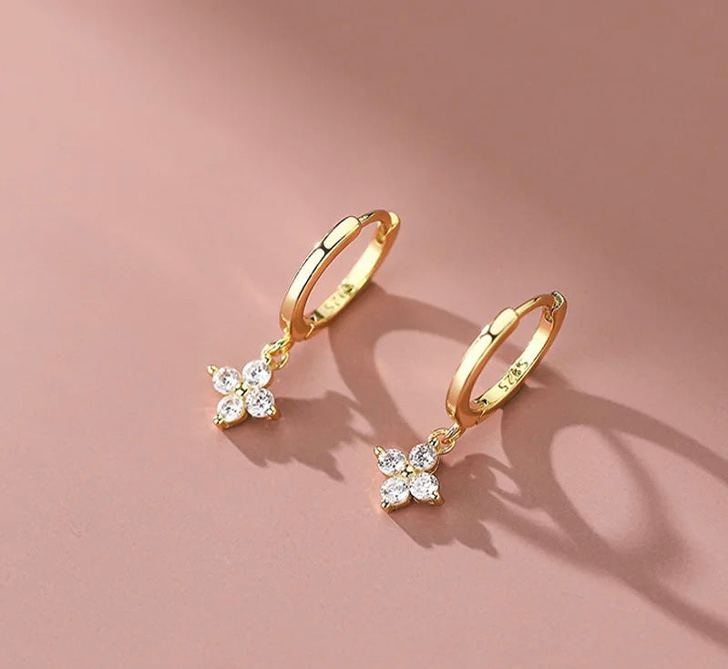 CLEEF EARRINGS - GOLD