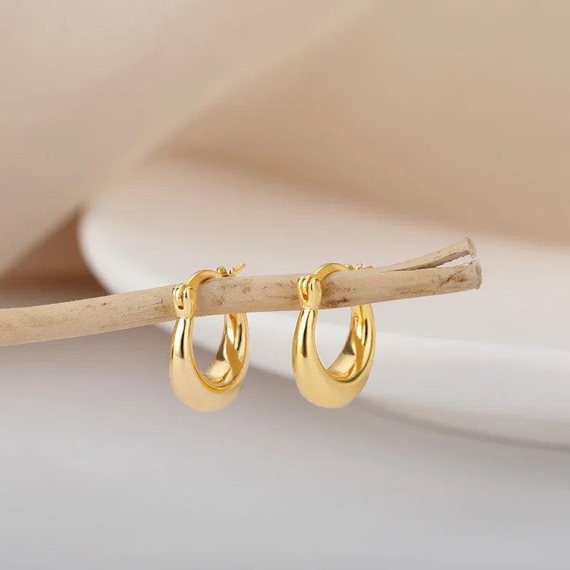 RUBI EARRINGS - GOLD