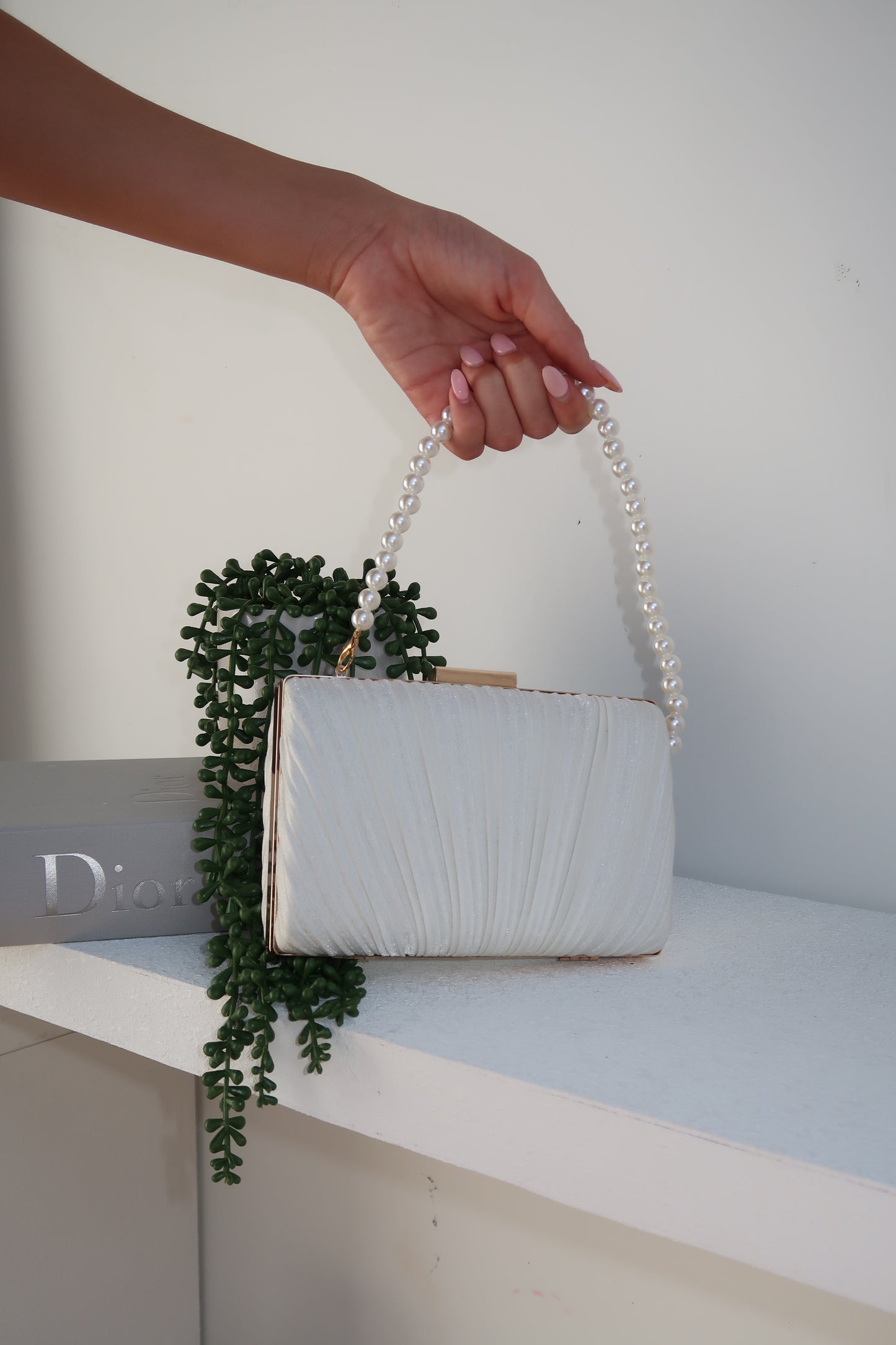 CASSIE PEARL BAG - WHITE