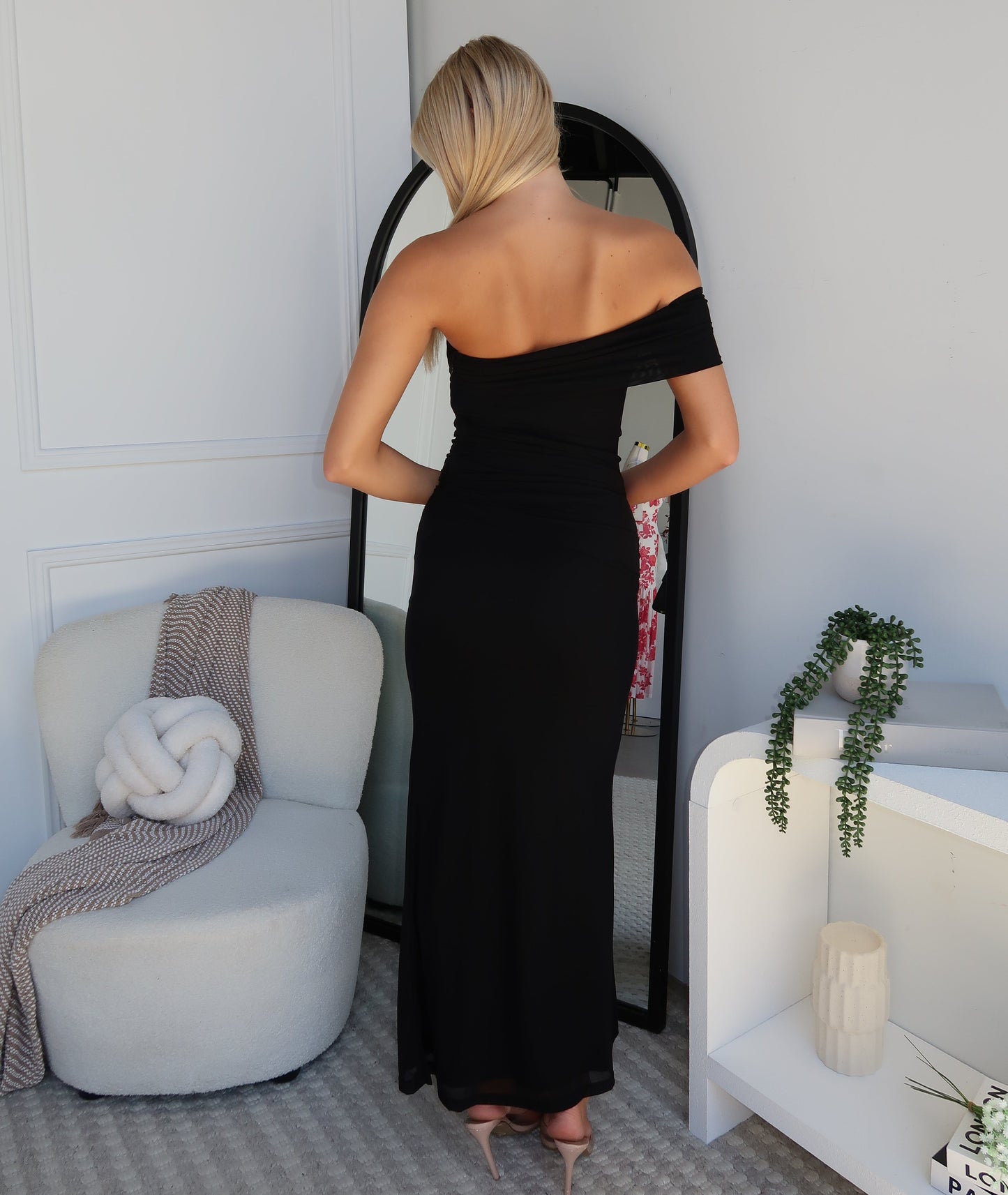 ROSALINE MAXI DRESS - BLACK