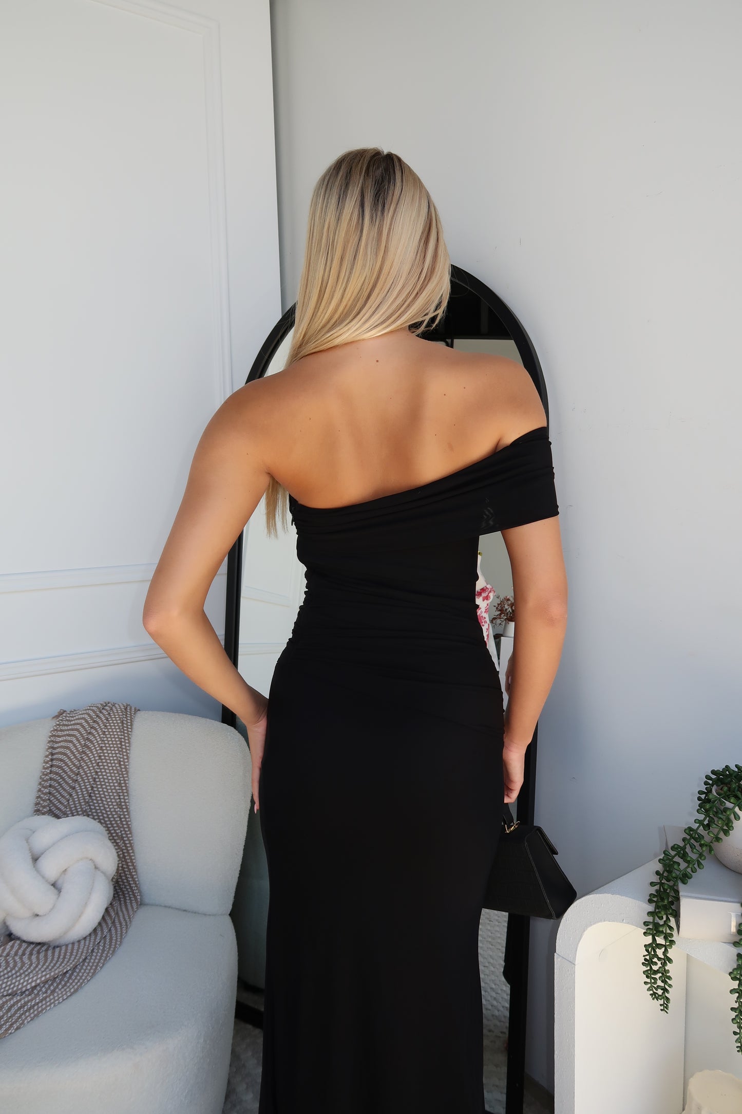 ROSALINE MAXI DRESS - BLACK