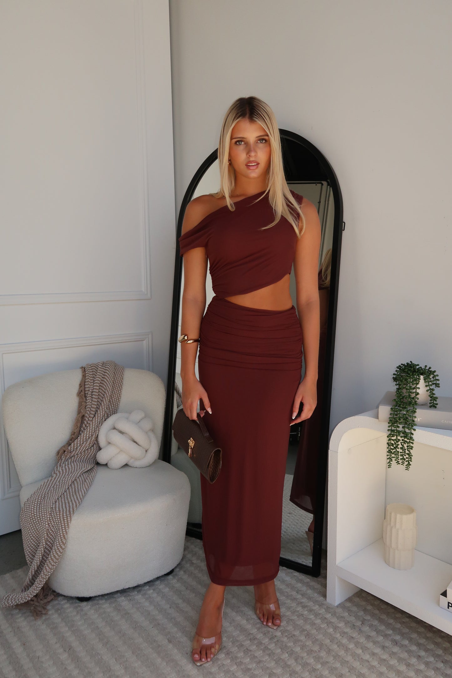 COCO OFF SHOULDER MAXI DRESS - CHOCOLATE