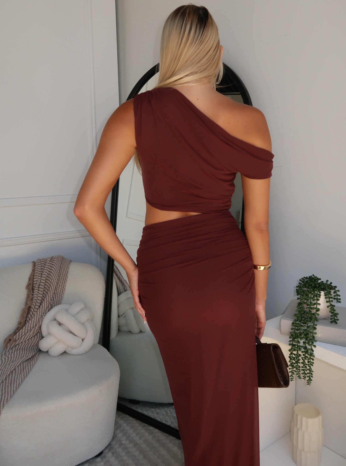 COCO OFF SHOULDER MAXI DRESS - CHOCOLATE