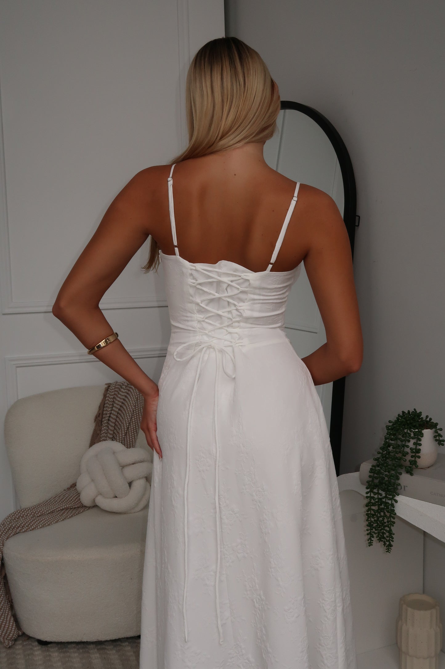 TENISHA MAXI DRESS - WHITE FLORAL