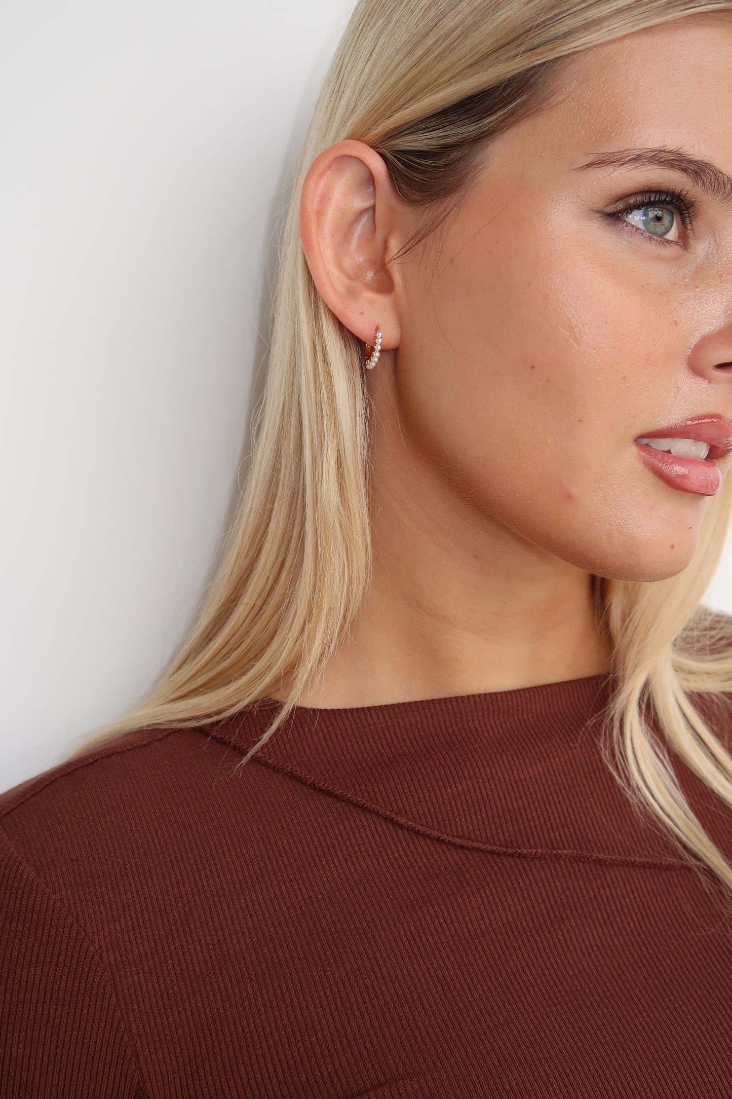 CHLOE PEARL EARRINGS - GOLD