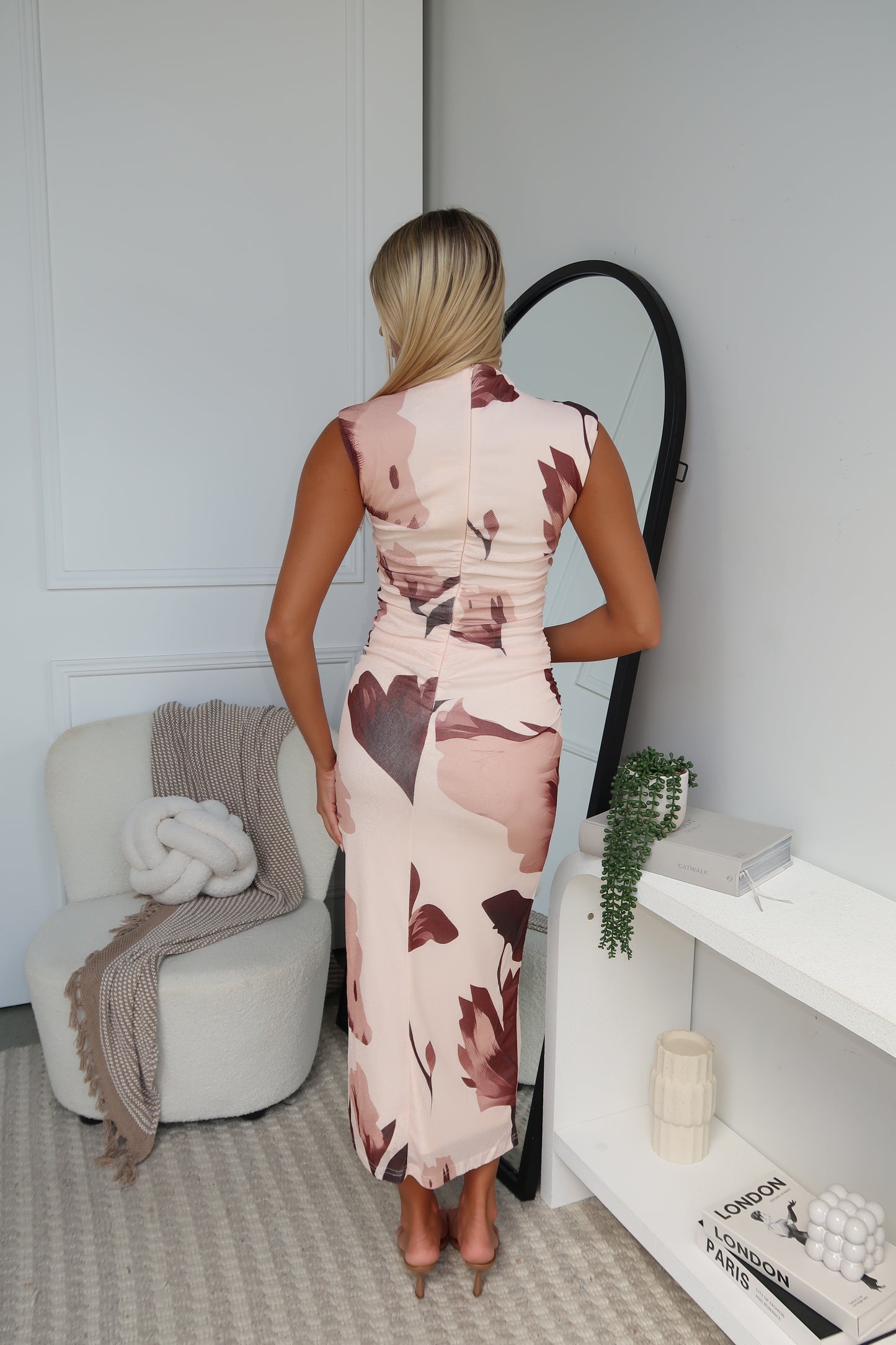 CARLA MAXI DRESS - BEIGE FLORAL